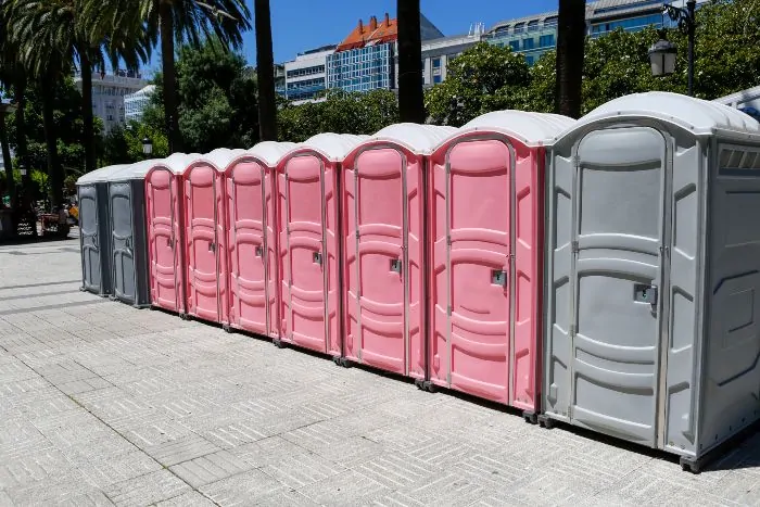 Reliable holding tank rentals support clean sanitation during outdoor construction and special events